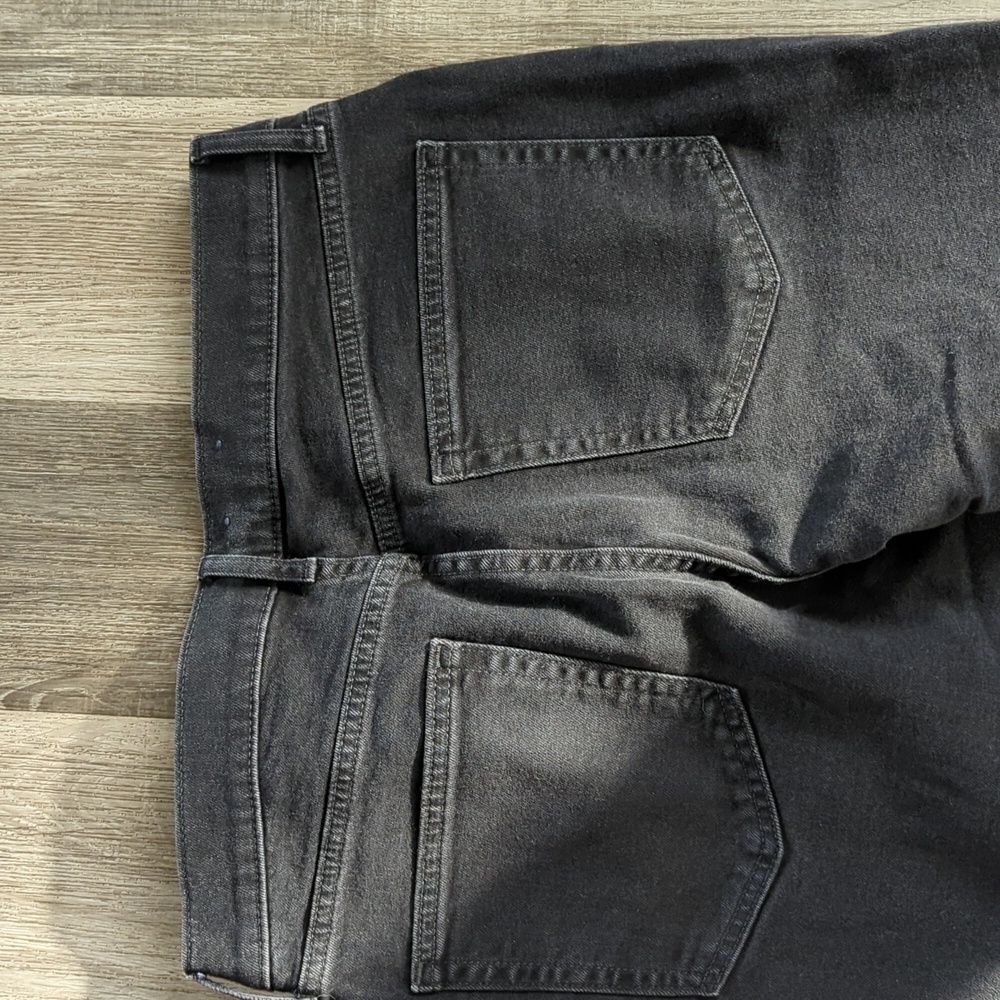 Gap Flare High Rise - Picture 5 of 6